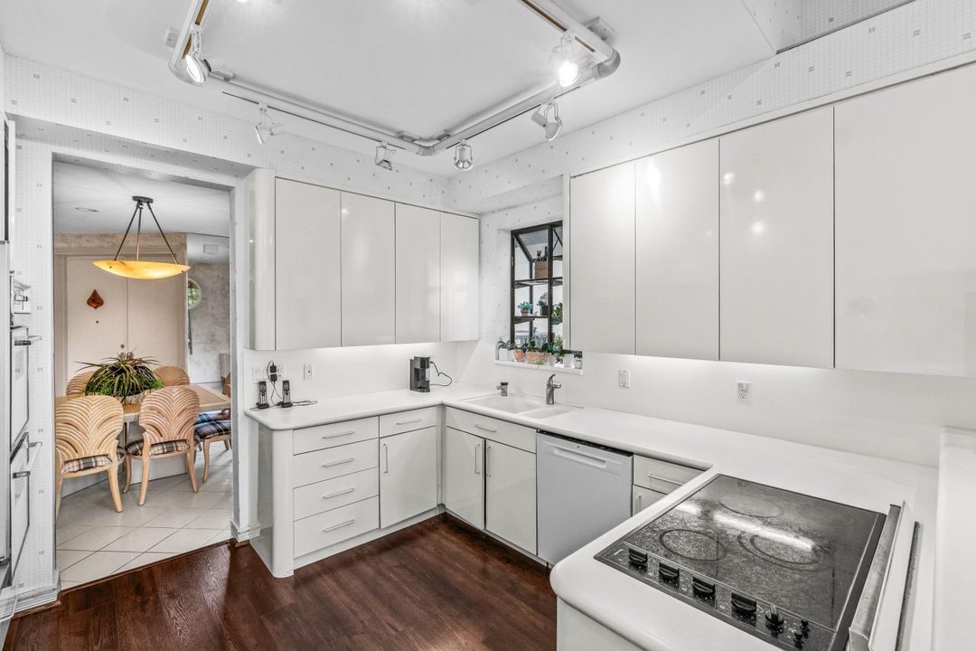 На продажу: $1,499,000 (4 спален, 5 ванн, 3413 Квадратных фут)