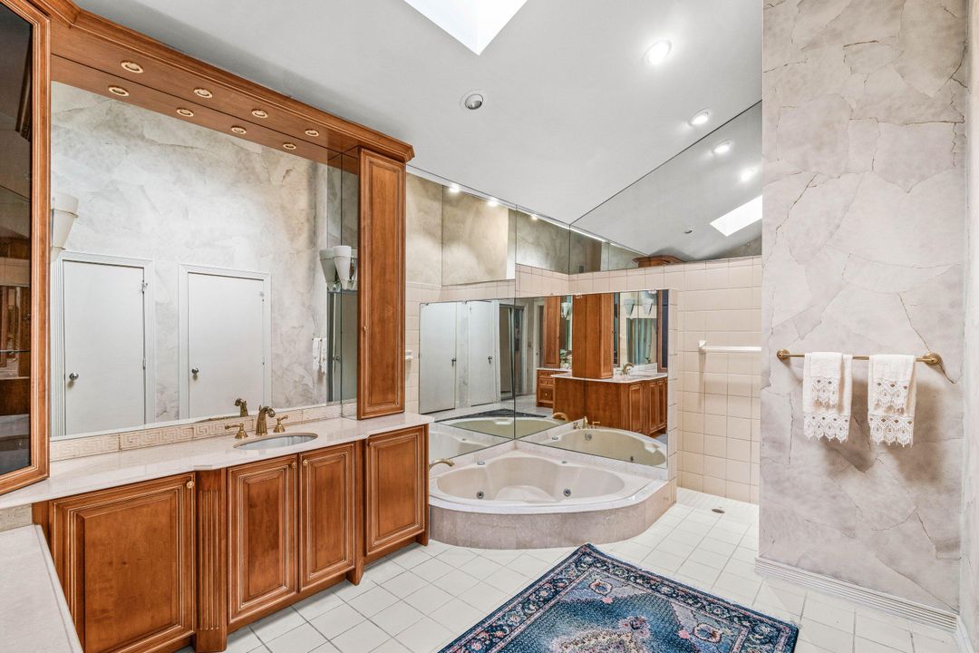 На продажу: $1,499,000 (4 спален, 5 ванн, 3413 Квадратных фут)