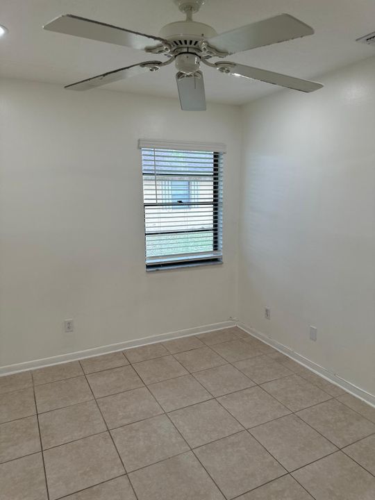 For Rent: $2,500 (3 beds, 2 baths, 1386 Square Feet)