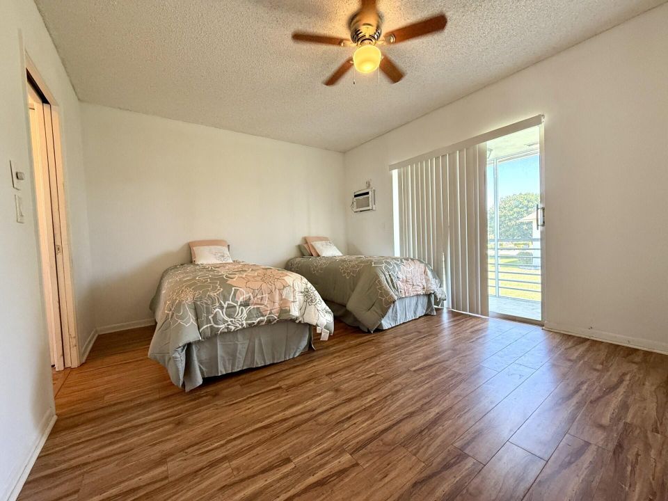 出租: $1,500 (1 贝兹, 1 浴室, 702 平方英尺)