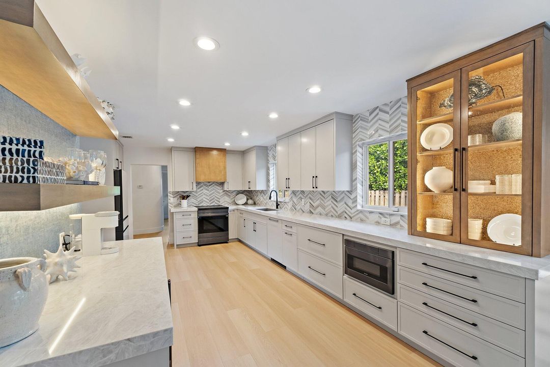 В аренду: $12,000 (3 спален, 2 ванн, 1892 Квадратных фут)