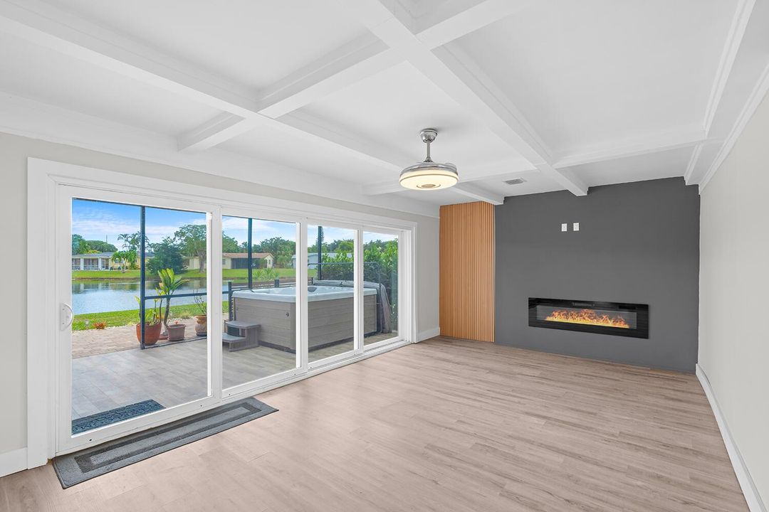 En Venta: $629,900 (2 camas, 2 baños, 1639 Pies cuadrados)