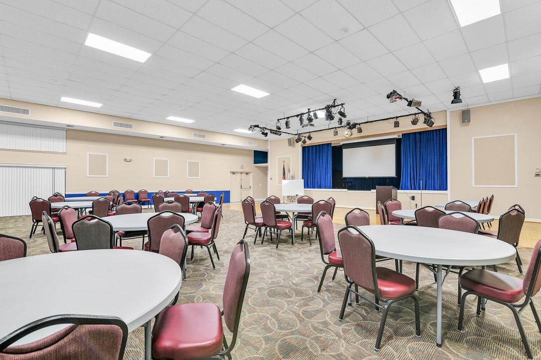 En Venta: $629,900 (2 camas, 2 baños, 1639 Pies cuadrados)