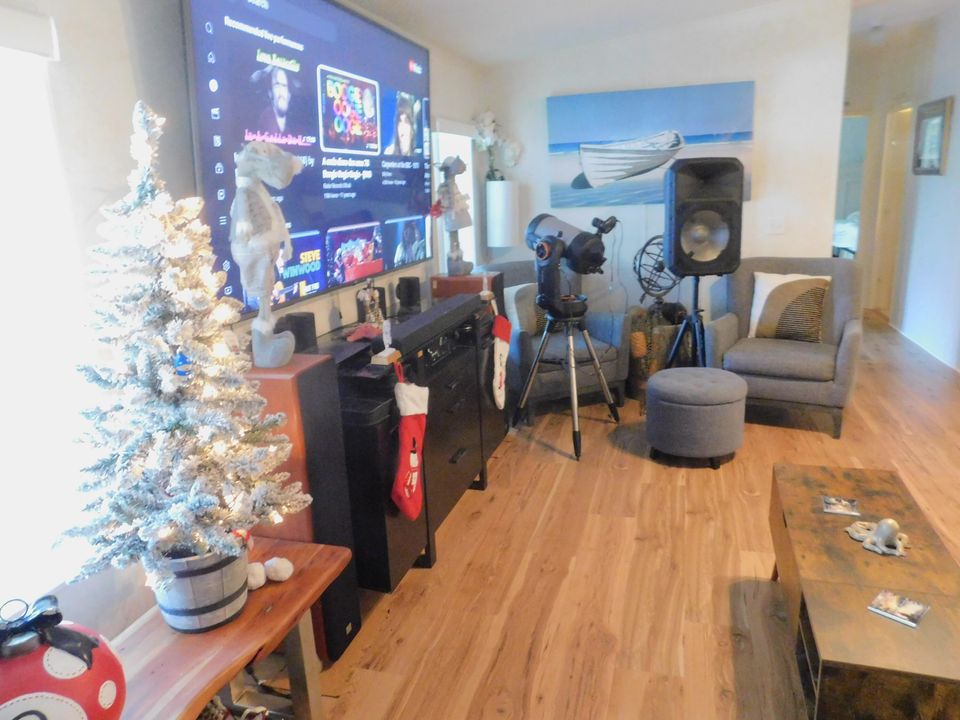 На продажу: $159,900 (2 спален, 2 ванн, 1240 Квадратных фут)