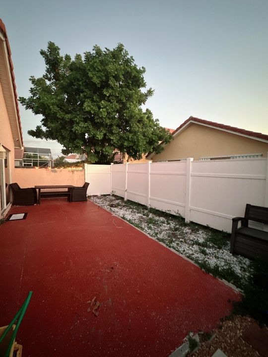 For Sale: $505,000 (3 beds, 2 baths, 1354 Square Feet)