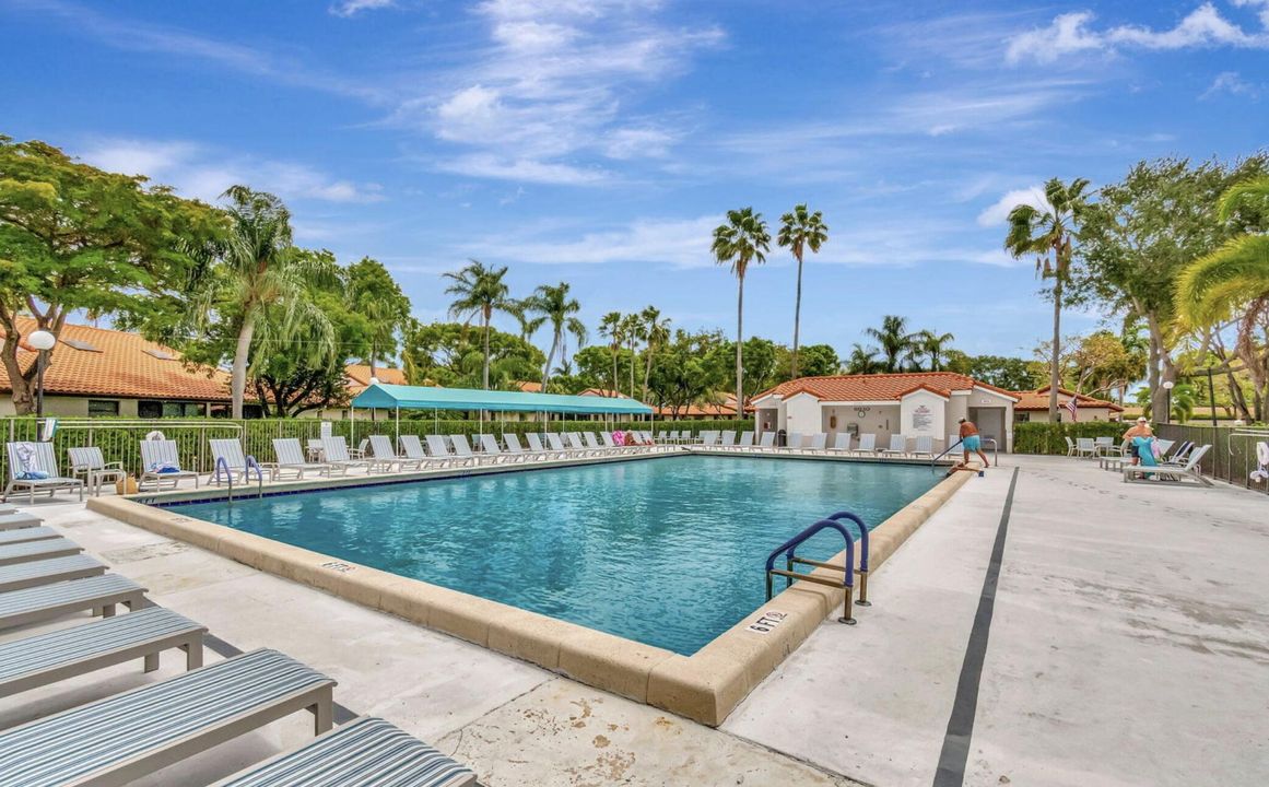 出租: $3,850 (2 贝兹, 2 浴室, 1500 平方英尺)