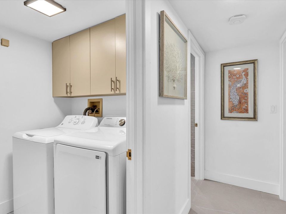 For Sale: $1,250,000 (2 beds, 2 baths, 1706 Square Feet)