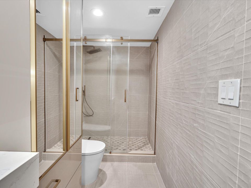 For Sale: $1,250,000 (2 beds, 2 baths, 1706 Square Feet)