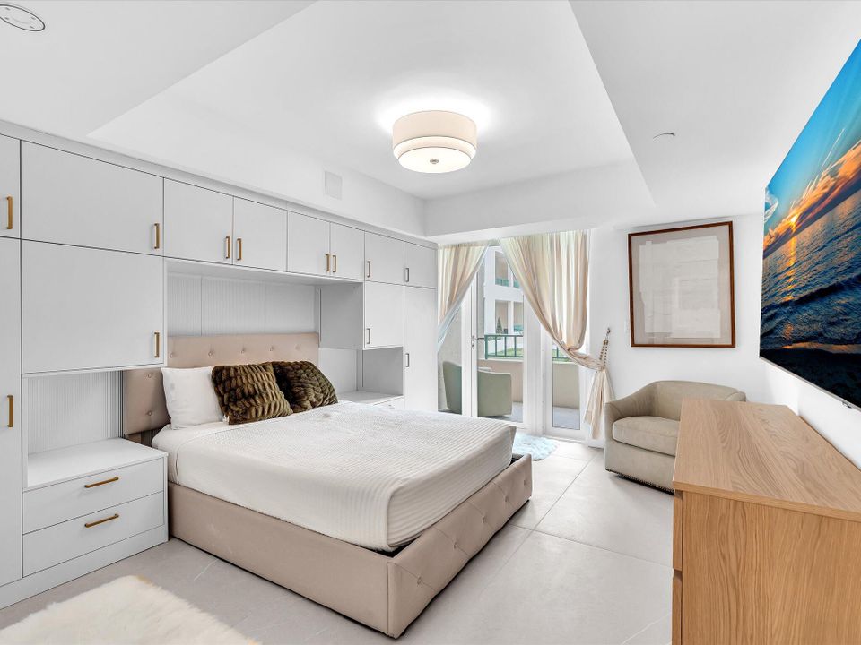 For Sale: $1,250,000 (2 beds, 2 baths, 1706 Square Feet)