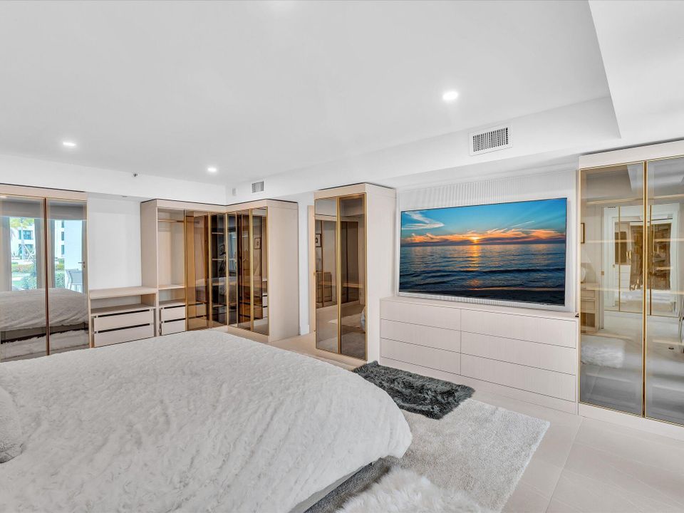 For Sale: $1,250,000 (2 beds, 2 baths, 1706 Square Feet)