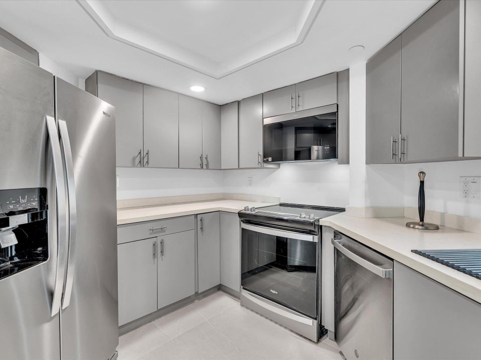 For Sale: $1,250,000 (2 beds, 2 baths, 1706 Square Feet)