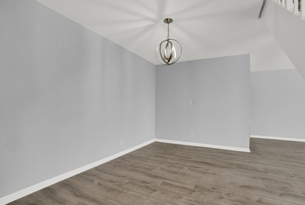 For Sale: $400,000 (3 beds, 2 baths, 1848 Square Feet)