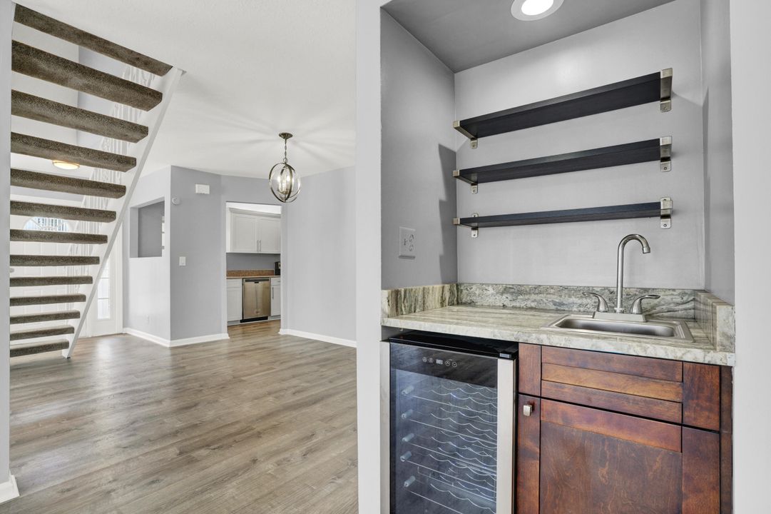 For Sale: $400,000 (3 beds, 2 baths, 1848 Square Feet)