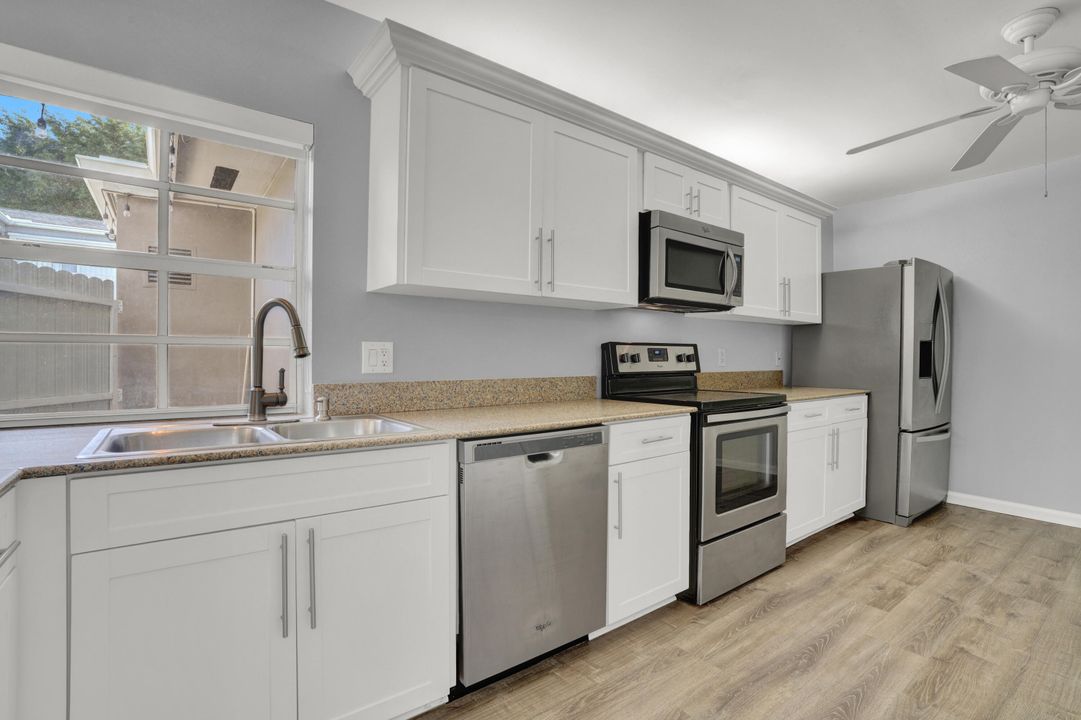 For Sale: $400,000 (3 beds, 2 baths, 1848 Square Feet)