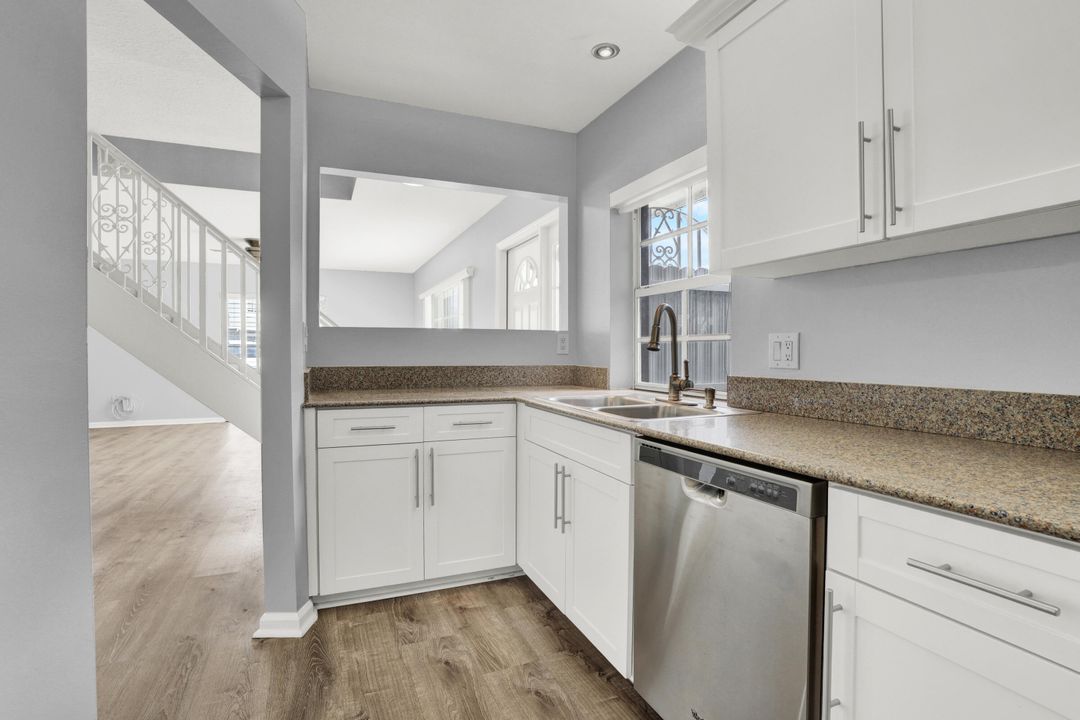 For Sale: $400,000 (3 beds, 2 baths, 1848 Square Feet)