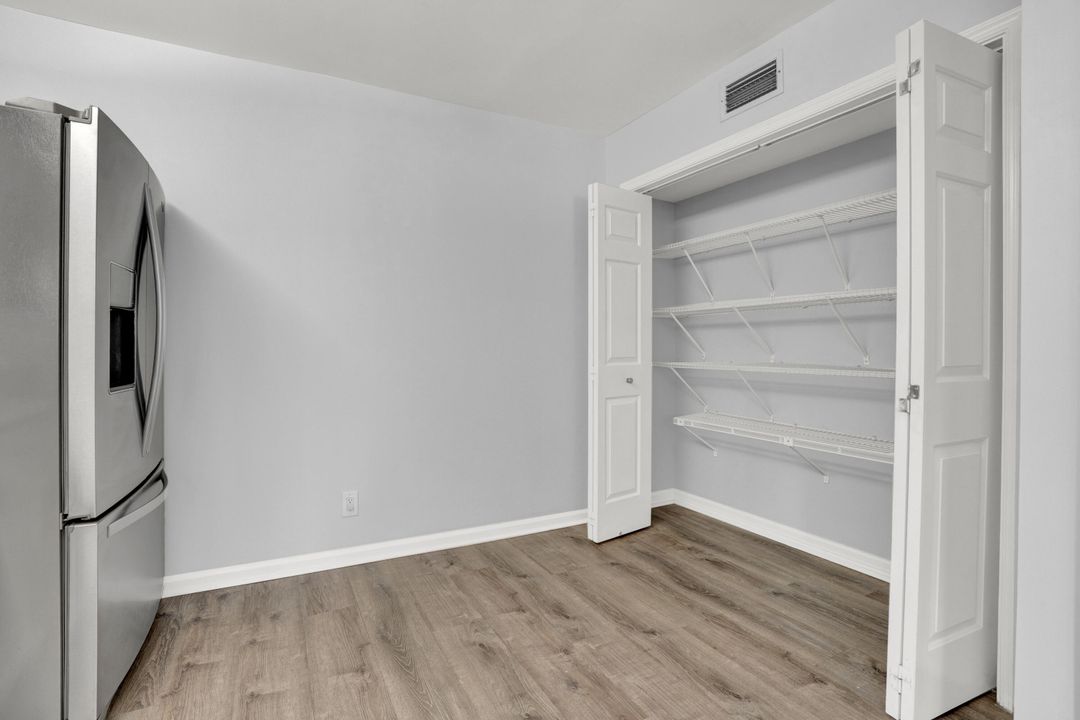 For Sale: $400,000 (3 beds, 2 baths, 1848 Square Feet)