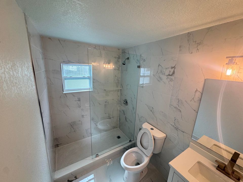 For Rent: $2,800 (2 beds, 1 baths, 1179 Square Feet)