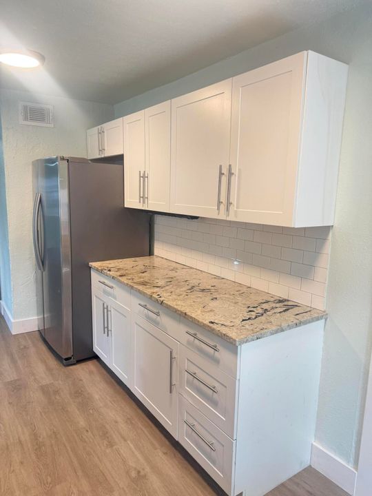 For Rent: $2,800 (2 beds, 1 baths, 1179 Square Feet)