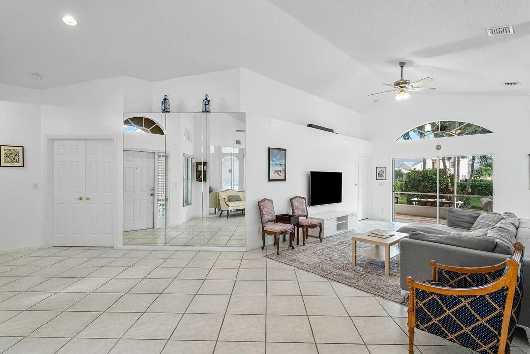 На продажу: $550,000 (3 спален, 2 ванн, 1648 Квадратных фут)