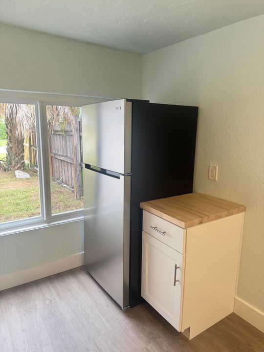 В аренду: $1,800 (1 спален, 1 ванн, 315 Квадратных фут)