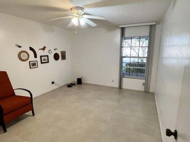 В аренду: $2,100 (2 спален, 2 ванн, 1227 Квадратных фут)