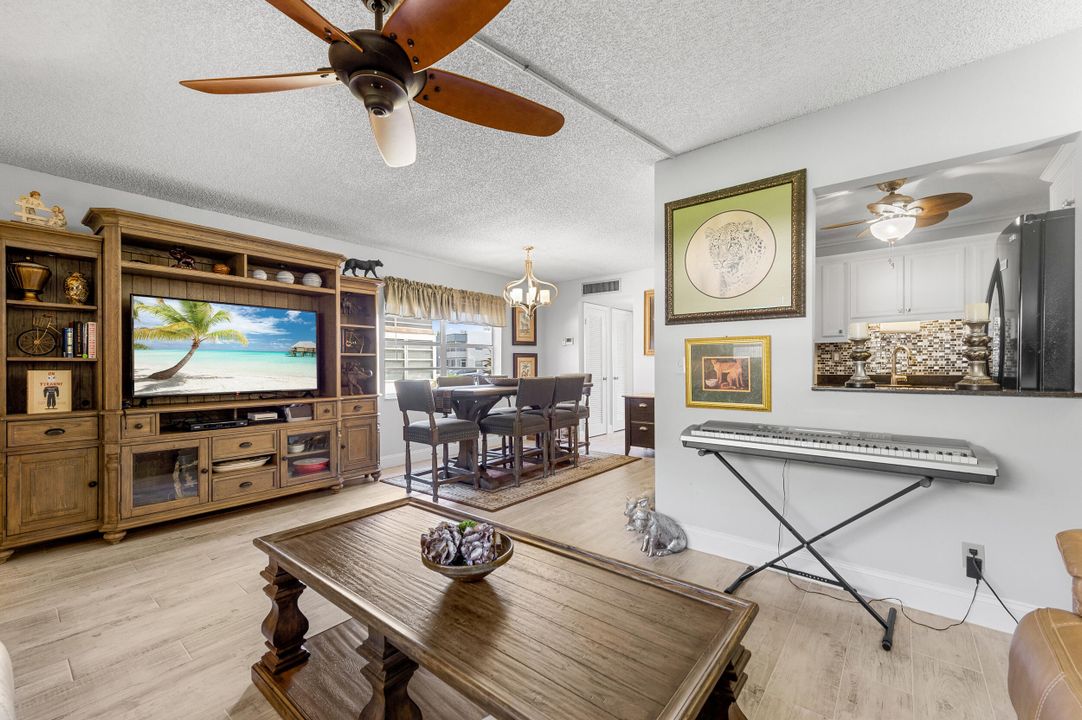 В аренду: $1,600 (1 спален, 1 ванн, 760 Квадратных фут)