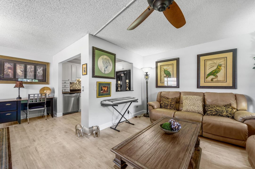 В аренду: $1,600 (1 спален, 1 ванн, 760 Квадратных фут)