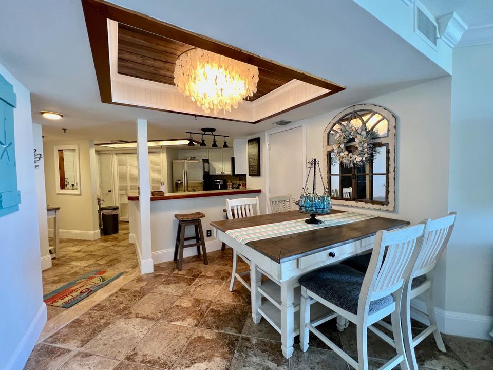 出租: $5,500 (2 贝兹, 2 浴室, 1187 平方英尺)