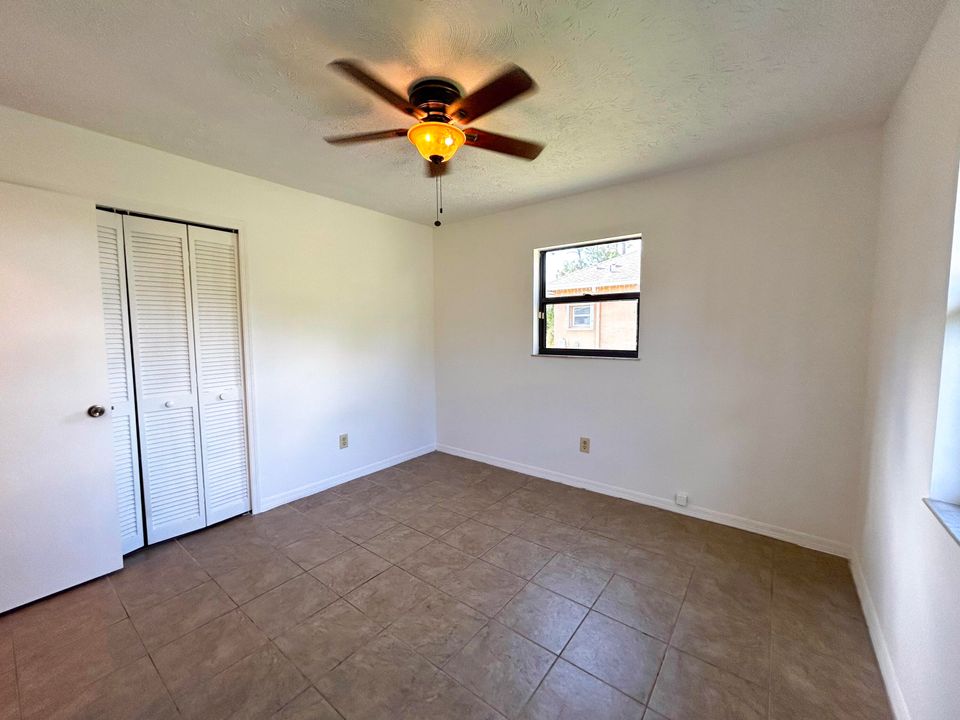 待售: $269,000 (2 贝兹, 2 浴室, 1120 平方英尺)