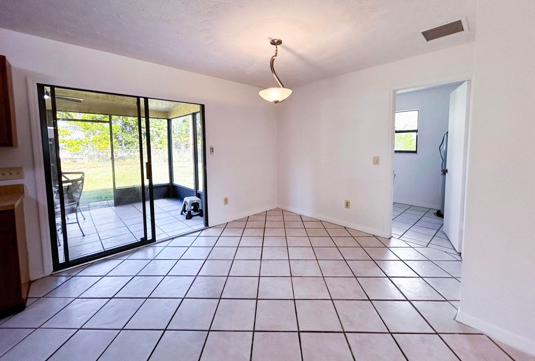 待售: $269,000 (2 贝兹, 2 浴室, 1120 平方英尺)