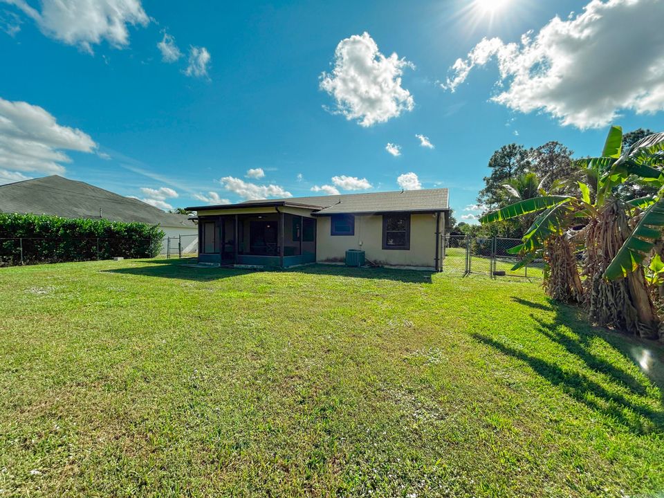 待售: $269,000 (2 贝兹, 2 浴室, 1120 平方英尺)