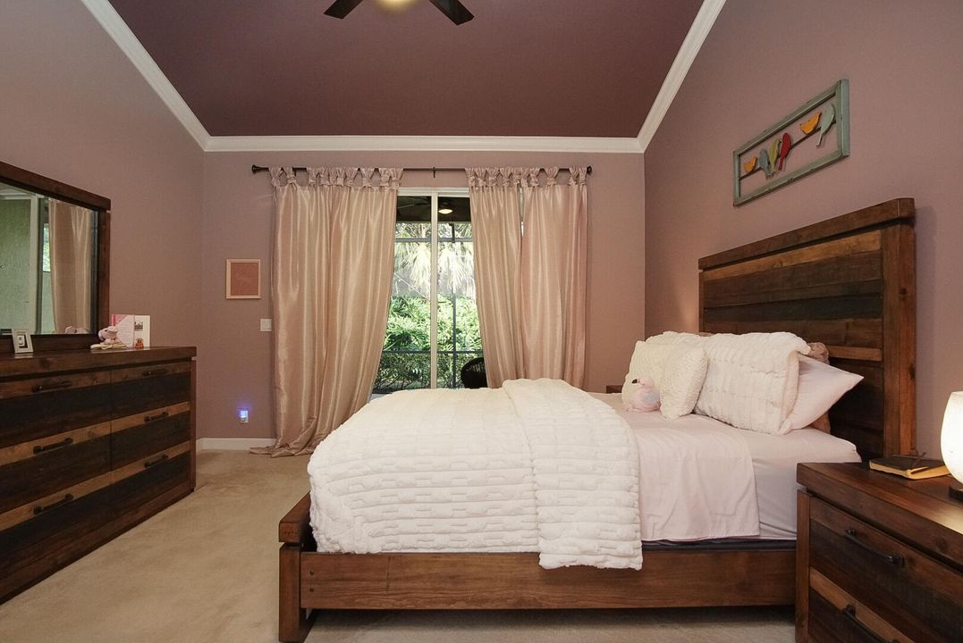 待售: $368,000 (2 贝兹, 2 浴室, 1751 平方英尺)