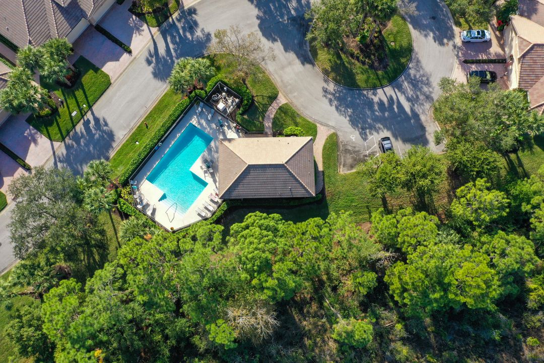 待售: $368,000 (2 贝兹, 2 浴室, 1751 平方英尺)