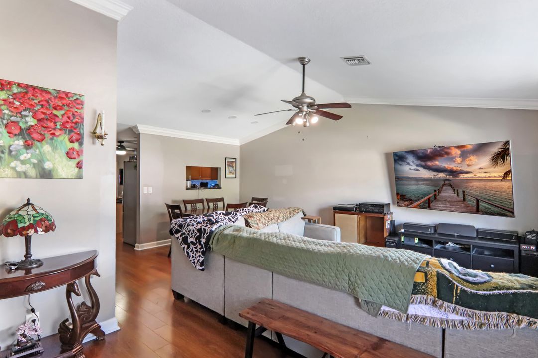 На продажу: $429,000 (3 спален, 2 ванн, 1453 Квадратных фут)