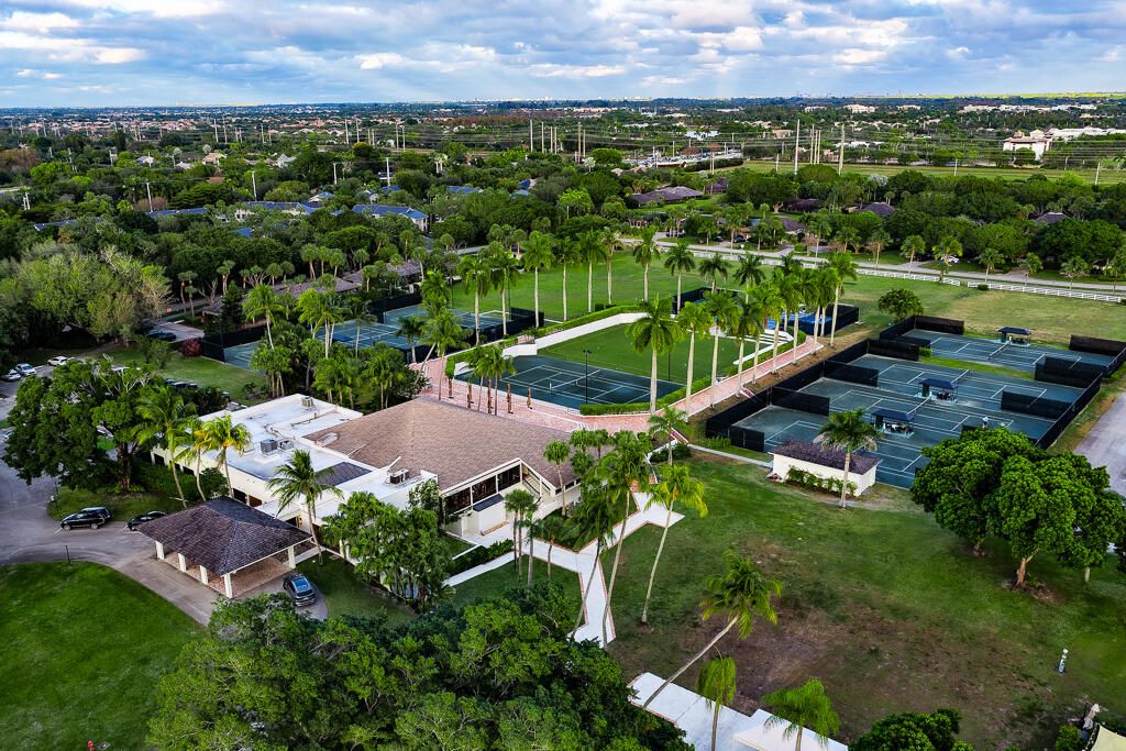 На продажу: $600,000 (0 спален, 0 ванн, 0 Квадратных фут)