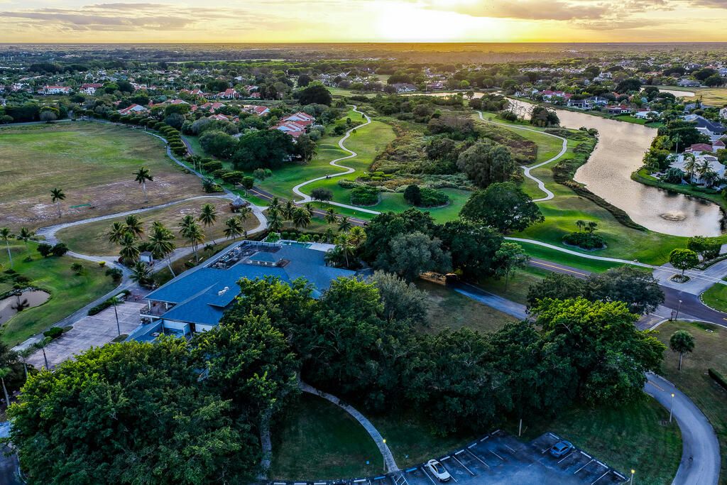 На продажу: $600,000 (0 спален, 0 ванн, 0 Квадратных фут)