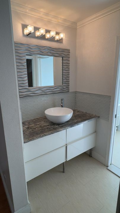 For Rent: $3,750 (4 beds, 2 baths, 2186 Square Feet)