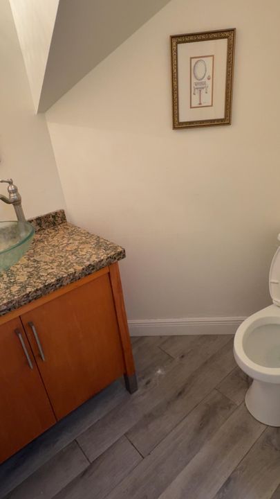 For Rent: $3,750 (4 beds, 2 baths, 2186 Square Feet)