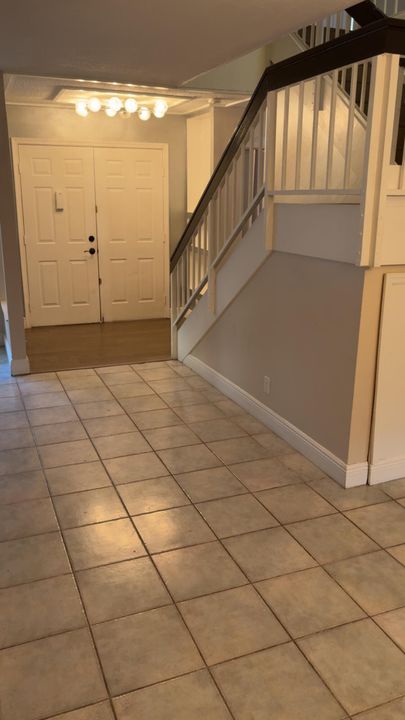 For Rent: $3,750 (4 beds, 2 baths, 2186 Square Feet)