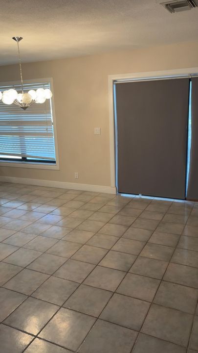 For Rent: $3,750 (4 beds, 2 baths, 2186 Square Feet)