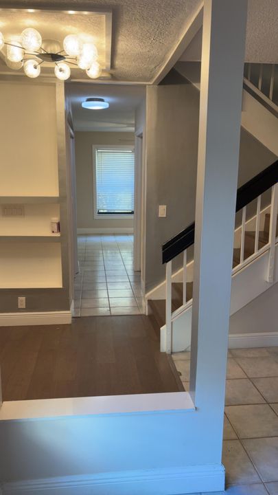 For Rent: $3,750 (4 beds, 2 baths, 2186 Square Feet)