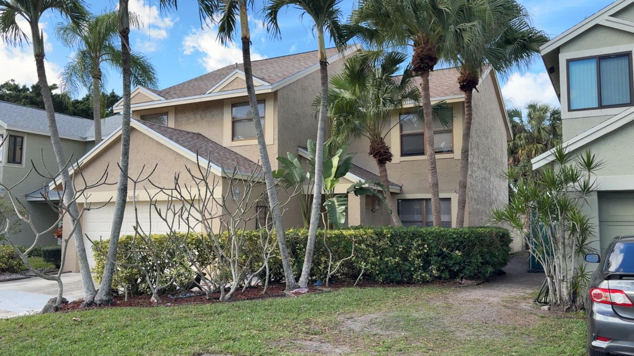 For Rent: $3,750 (4 beds, 2 baths, 2186 Square Feet)