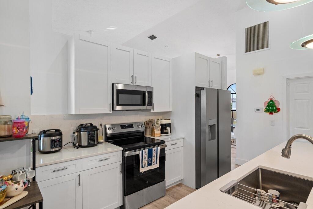 На продажу: $495,000 (3 спален, 3 ванн, 1828 Квадратных фут)