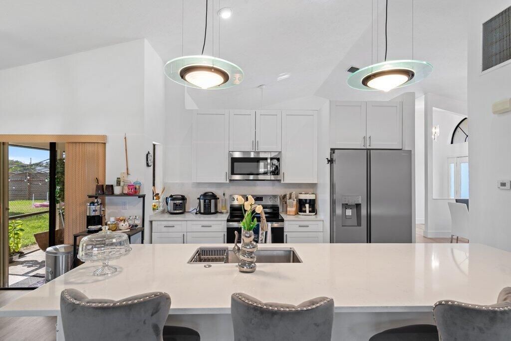 На продажу: $495,000 (3 спален, 3 ванн, 1828 Квадратных фут)