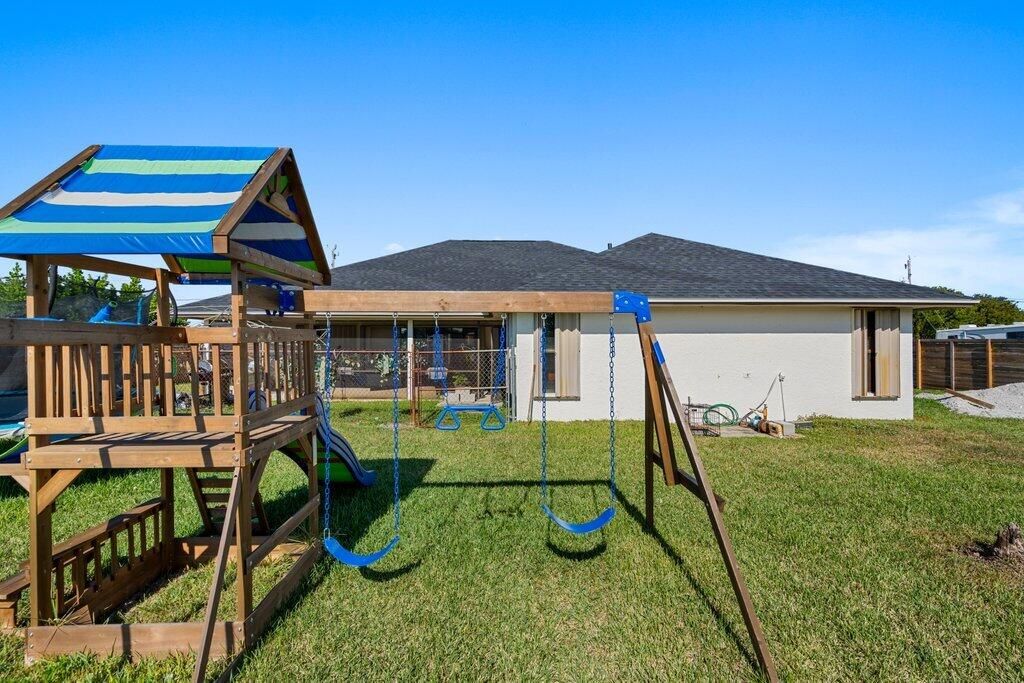 На продажу: $495,000 (3 спален, 3 ванн, 1828 Квадратных фут)