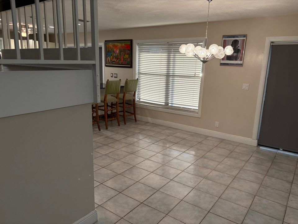 For Rent: $3,750 (4 beds, 2 baths, 2186 Square Feet)