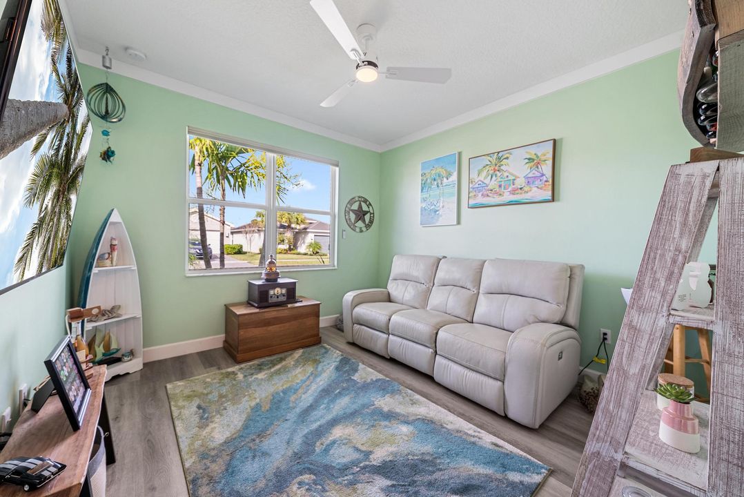 待售: $404,900 (2 贝兹, 2 浴室, 1355 平方英尺)