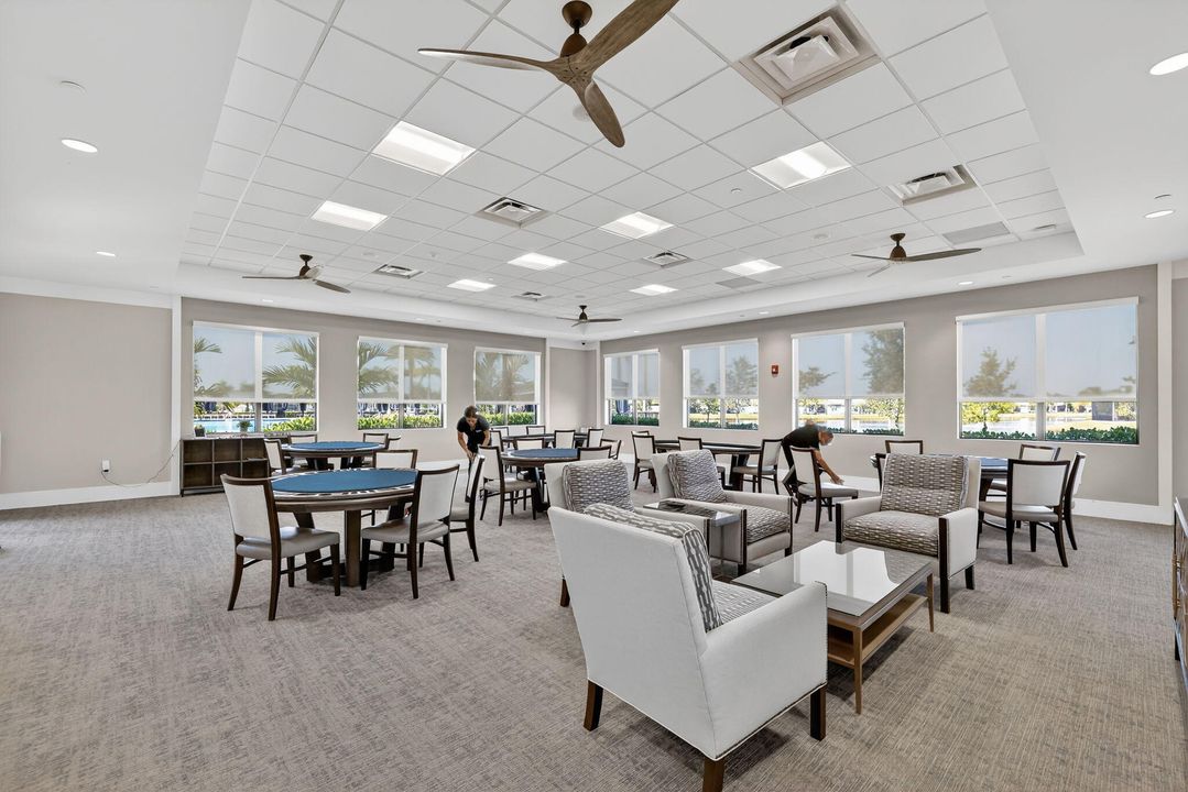 待售: $404,900 (2 贝兹, 2 浴室, 1355 平方英尺)