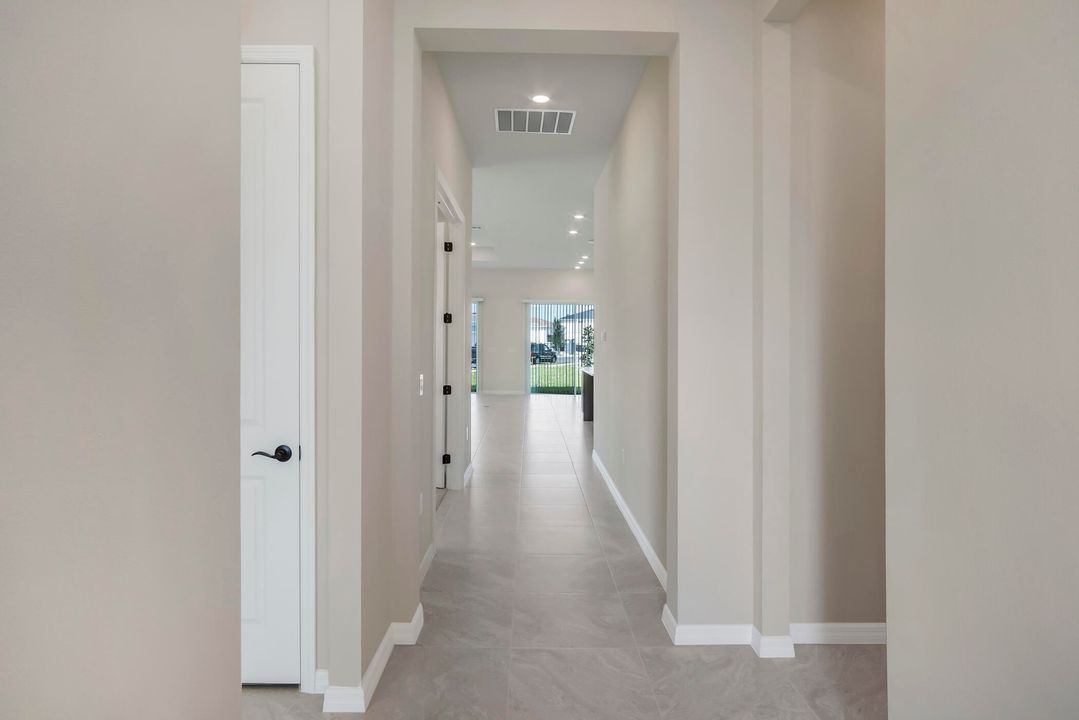 En Renta: $4,350 (3 camas, 3 baños, 2258 Pies cuadrados)