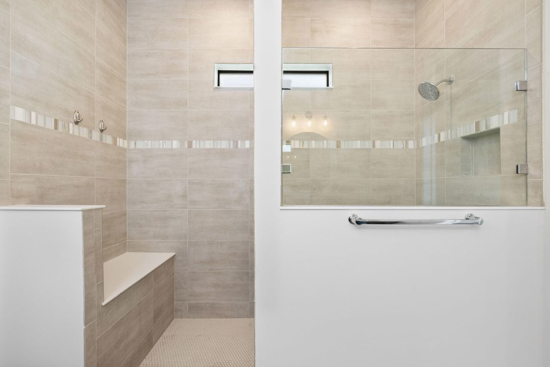 待售: $2,390,000 (6 贝兹, 4 浴室, 4553 平方英尺)